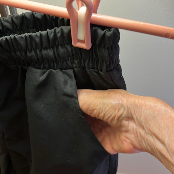 Black pants - Picture 3 of 4